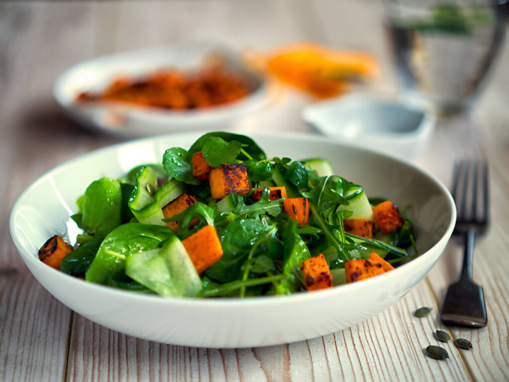 Insalata di Spinaci, Fragole e Noci ricette facili